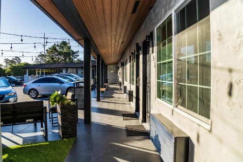 Monterey Surf Inn - image 12