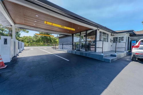 Monterey Surf Inn - image 13