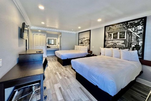 Super 8 by Wyndham Monterey/Carmel - image 12