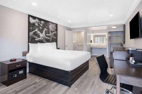 Super 8 by Wyndham Monterey/Carmel - image 19