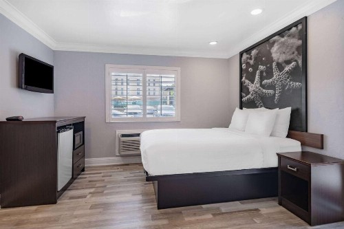 Super 8 by Wyndham Monterey/Carmel - image 23
