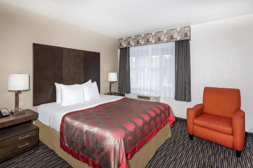 Ramada by Wyndham Monterey - image 16
