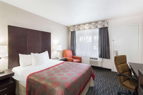 Ramada by Wyndham Monterey - image 39