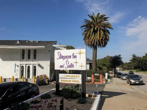 Stargazer Inn and Suites - image 7