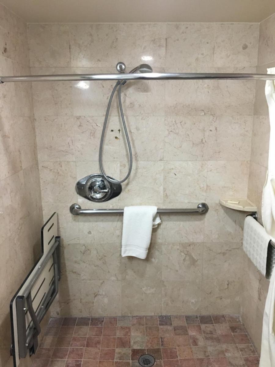 Arbor Inn Monterey - image 7