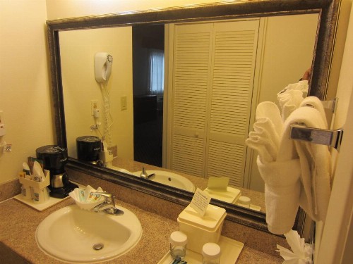 Arbor Inn Monterey - image 11