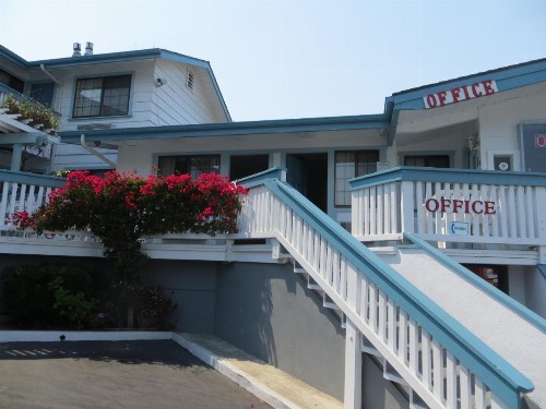 Arbor Inn Monterey - image 16