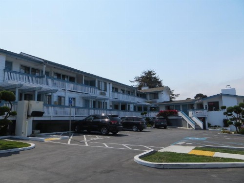 Arbor Inn Monterey - image 19