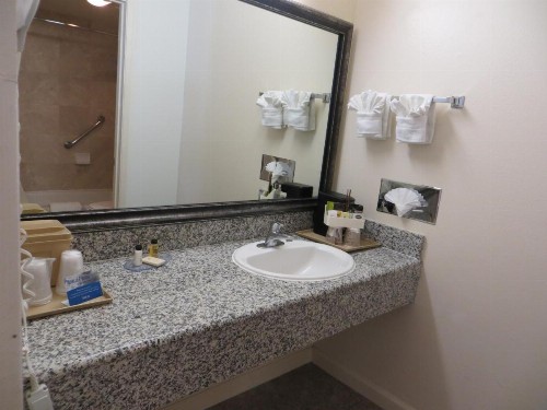 Arbor Inn Monterey - image 30