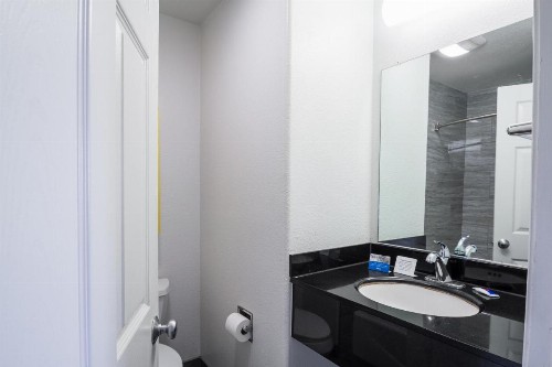Motel 6 - Downtown Monterey - image 15