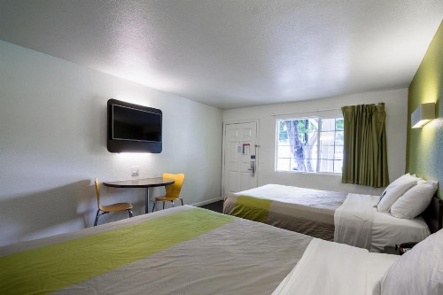 Motel 6 - Downtown Monterey - image 31