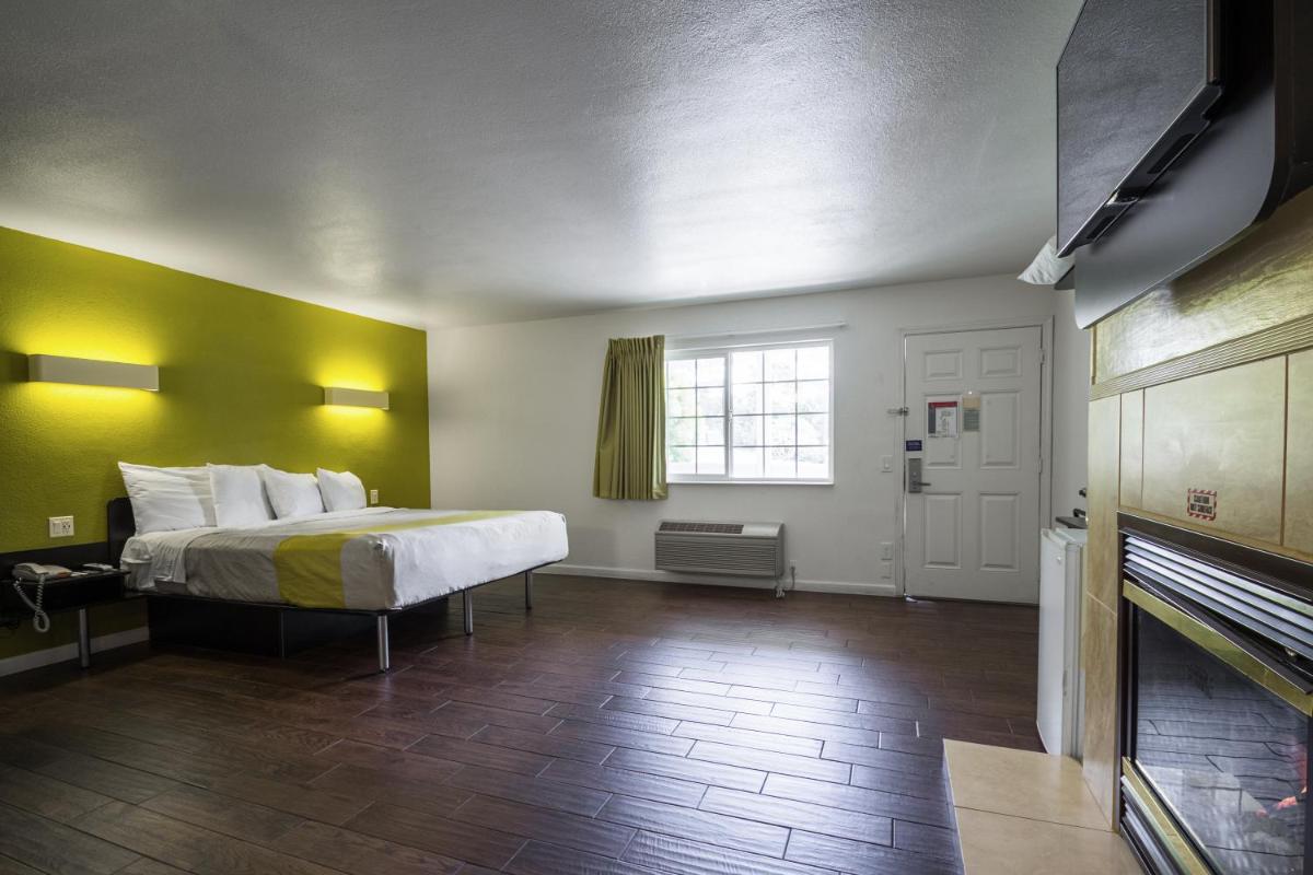 Motel 6 - Downtown Monterey - image 4