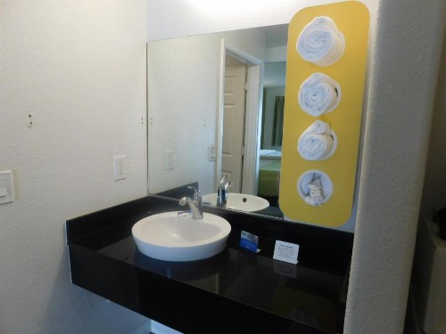 Motel 6 - Downtown Monterey - image 42
