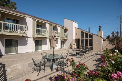 Cannery Row Inn - image 21