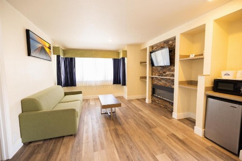 Days Inn by Wyndham Monterey Downtown - image 30