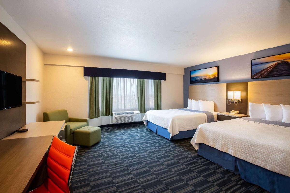 Days Inn by Wyndham Monterey Downtown - image 4