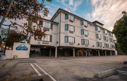 Days Inn by Wyndham Monterey Downtown - image 42