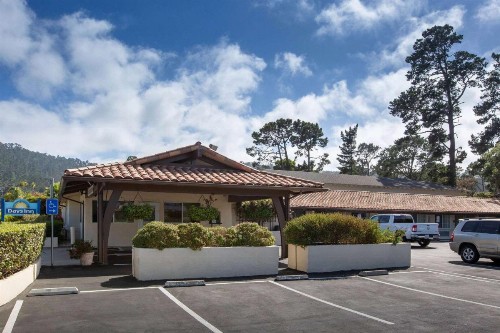 Days Inn by Wyndham Monterey-Fisherman's Wharf Aquarium - image 2