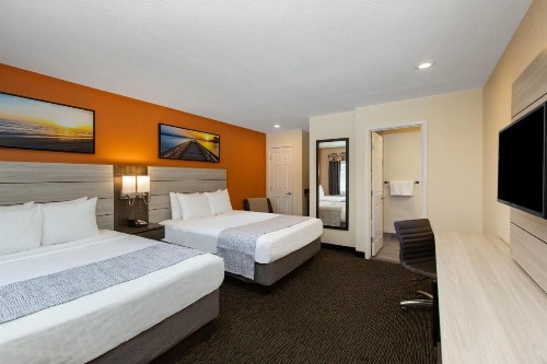 Days Inn by Wyndham Monterey-Fisherman's Wharf Aquarium - image 28
