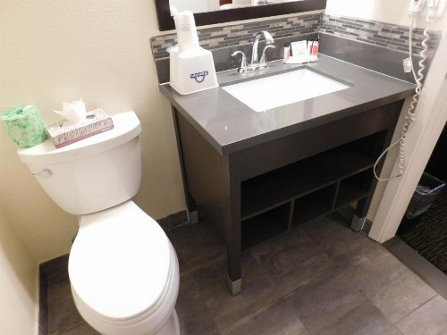 Days Inn by Wyndham Monterey-Fisherman's Wharf Aquarium - image 30