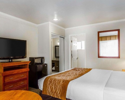 The Inn at 1252 Monterey - image 39