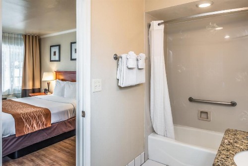 The Inn at 1252 Monterey - image 43