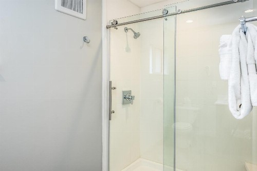 The Inn at 1252 Monterey - image 5