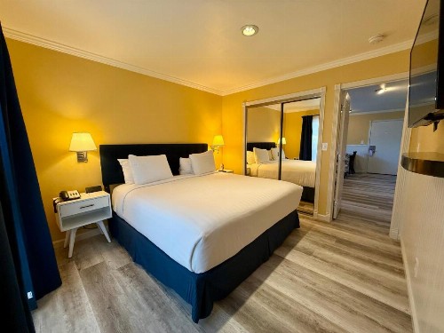 Monterey Bay Lodge - image 46