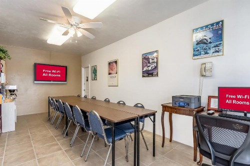 Lone Oak Lodge - image 33