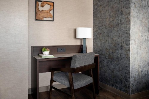 Monterey Marriott - image 17