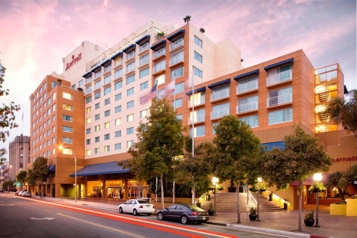 Monterey Marriott - image 2