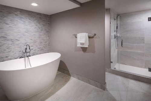 Monterey Marriott - image 26