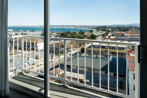 Monterey Marriott - image 49
