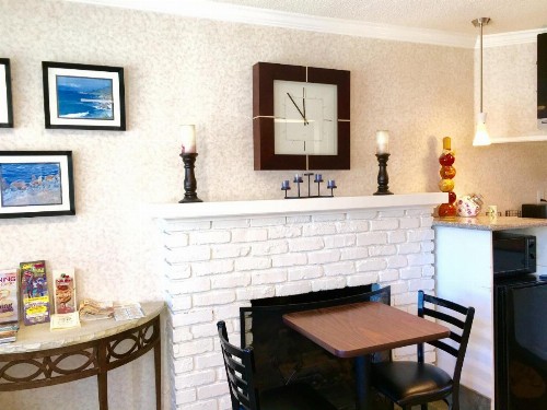 Pelican Inn - image 44