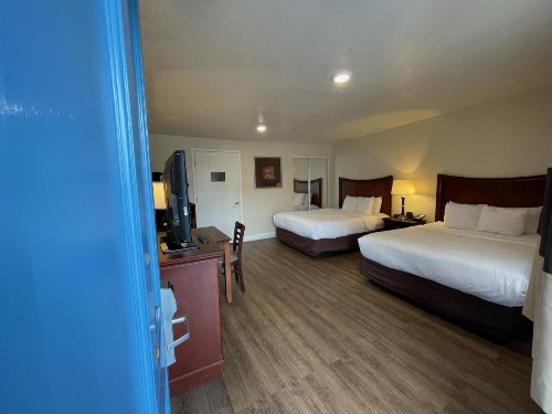 Blu Pacific Hotel - image 50