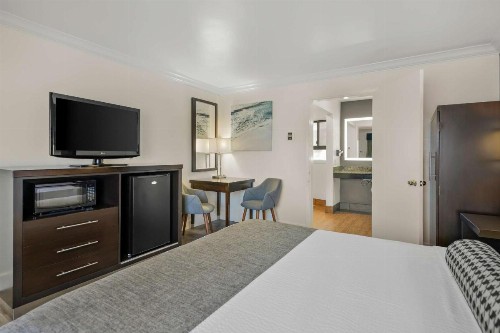 Best Western Park Crest Inn - image 14