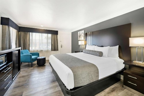 Best Western Park Crest Inn - image 20