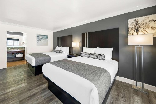 Best Western Park Crest Inn - image 38