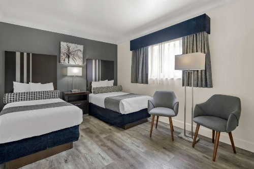 Best Western Park Crest Inn - image 39