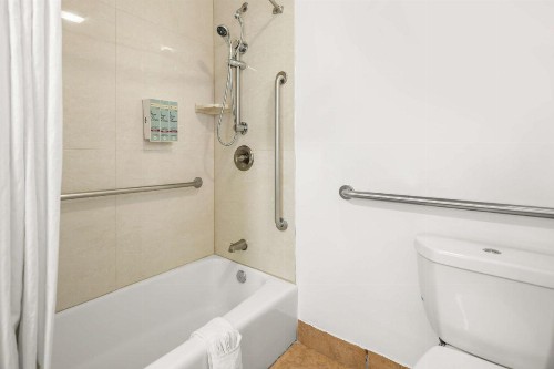 Best Western Park Crest Inn - image 49