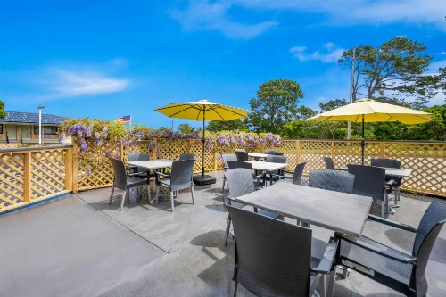 Best Western Park Crest Inn - image 5