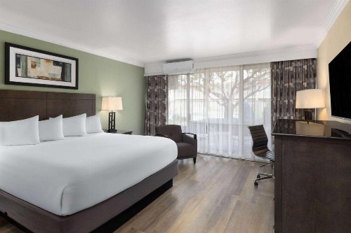 Travelodge by Wyndham Monterey Bay - image 12