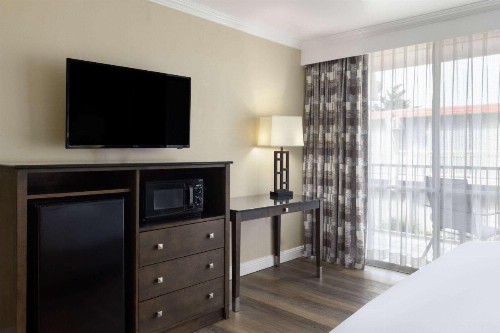 Travelodge by Wyndham Monterey Bay - image 22
