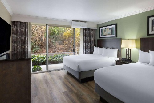 Travelodge by Wyndham Monterey Bay - image 35
