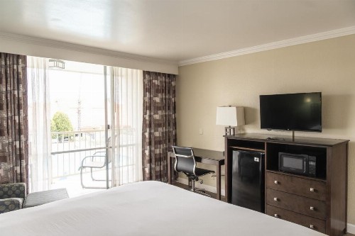 Travelodge by Wyndham Monterey Bay - image 48