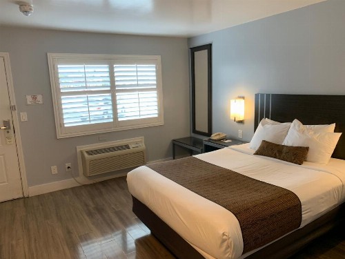Pacific Inn Monterey - image 18