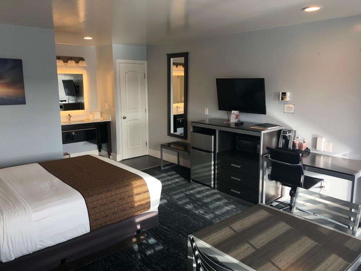 Pacific Inn Monterey - image 2