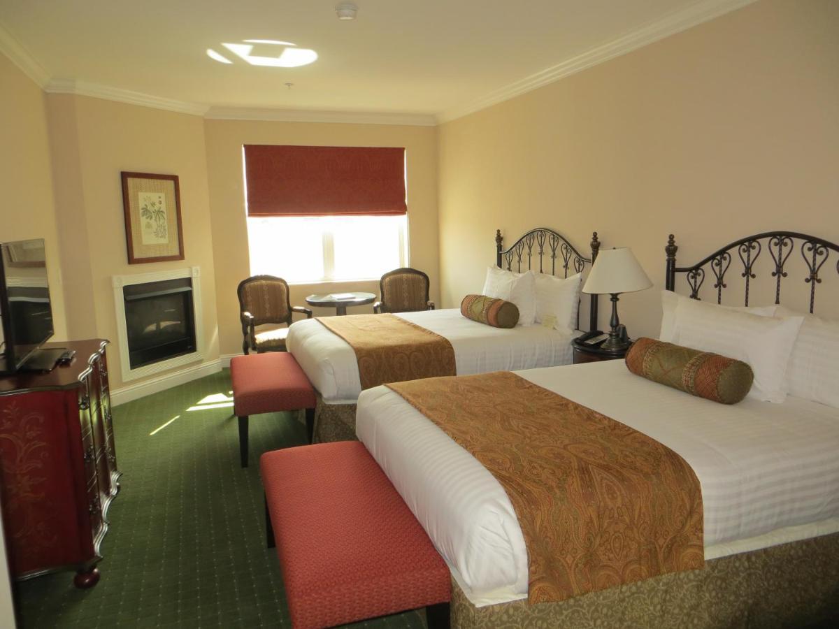 The Monterey Hotel - image 2