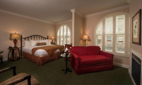 The Monterey Hotel - image 20