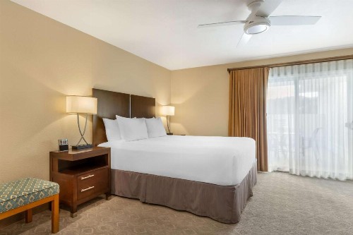 Best Western Plus Monterey Inn - image 3